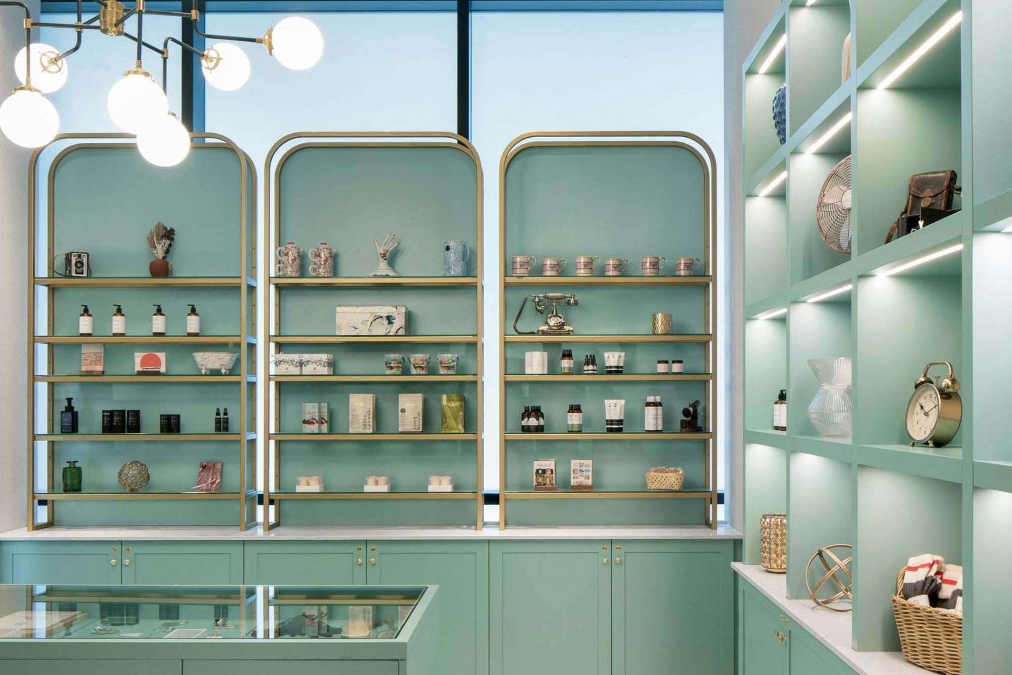 Honeyrose Hotel, Montreal, A Tribute Portfolio Hotel Exterior photo The Apothecary